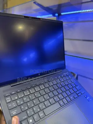 Laptop HP Dragonfly G4 16GB Intel Core i5 SSD 512GB