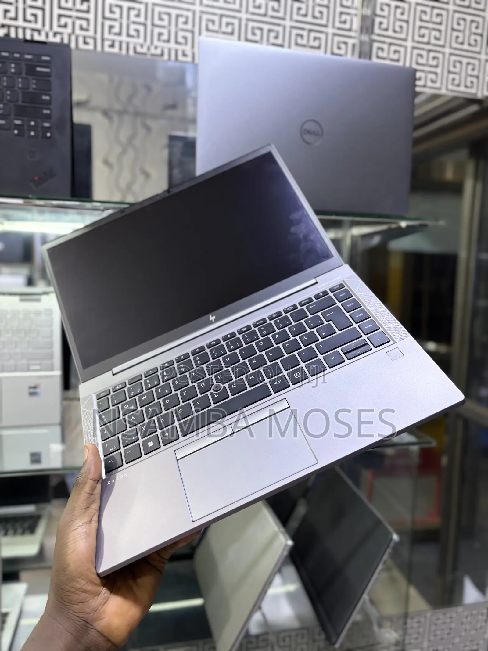 Laptop HP ZBook Firefly 14 G7 16GB Intel Core i7 SSD 512GB