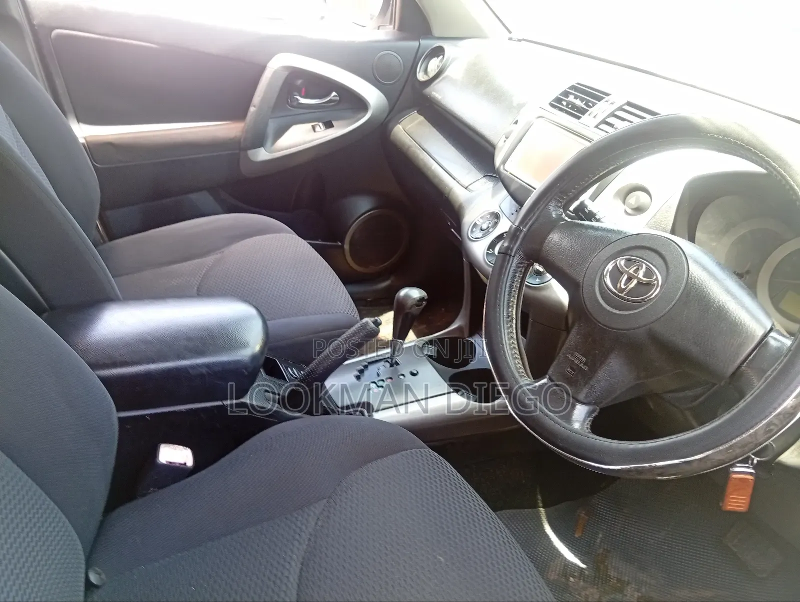 Toyota RAV4 2009 White