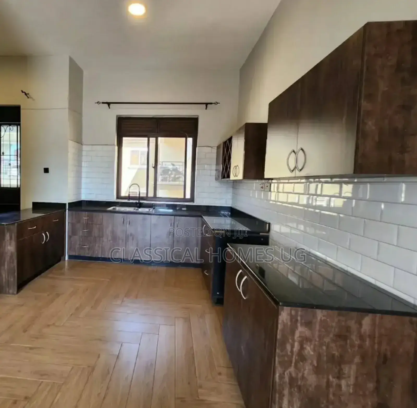 3bdrm Apartment in Lubowa Entebbe Road, Central Division for rent