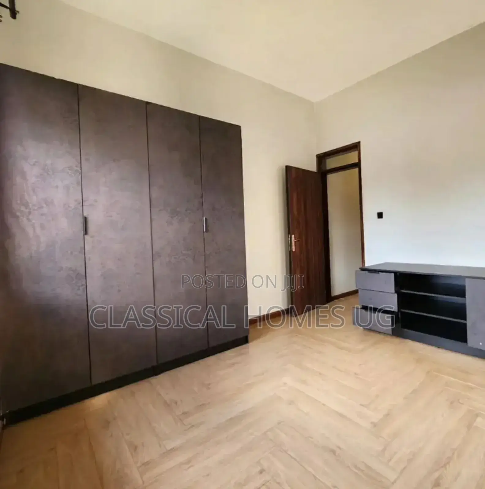 3bdrm Apartment in Lubowa Entebbe Road, Central Division for rent