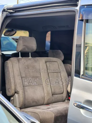 Toyota Alphard 2.4 Petrol FWD 2006 Silver