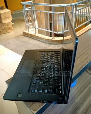 Laptop Dell Latitude 7490 4GB Intel Core i5 SSD 128GB