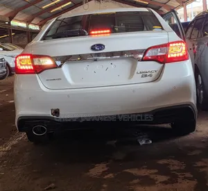 Subaru Legacy 2.5i Premium AWD 2018 White