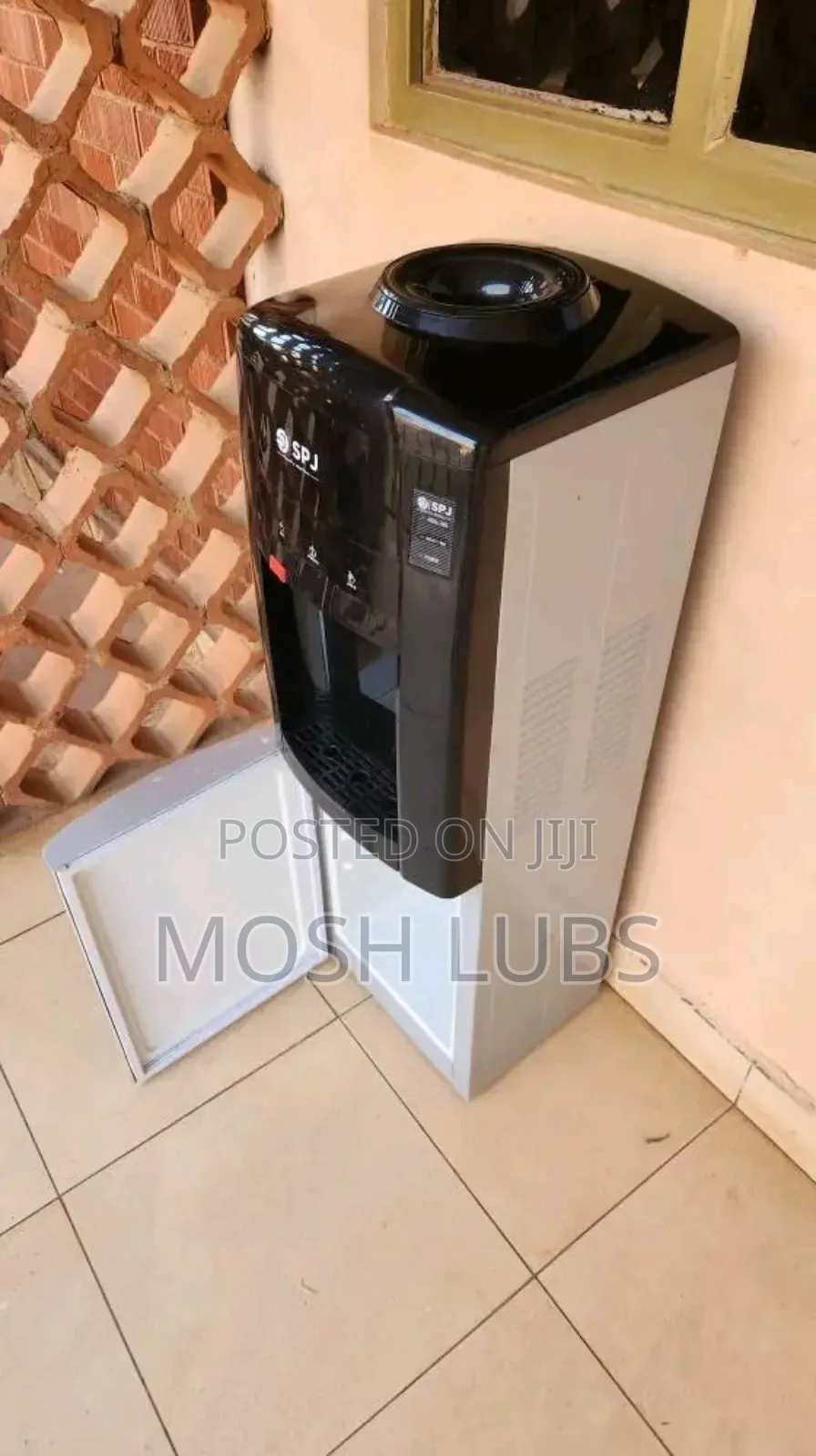 3-Taps SPJ Water Dispens Hot or Cold With an Inbuilt Refrigerator -16l
