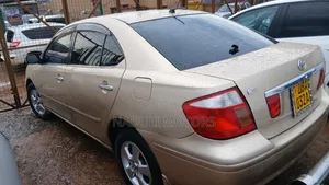 Toyota Premio 2006 Gold
