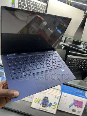 New Laptop HP EliteBook 1030 8GB Intel Core i5 SSD 512GB