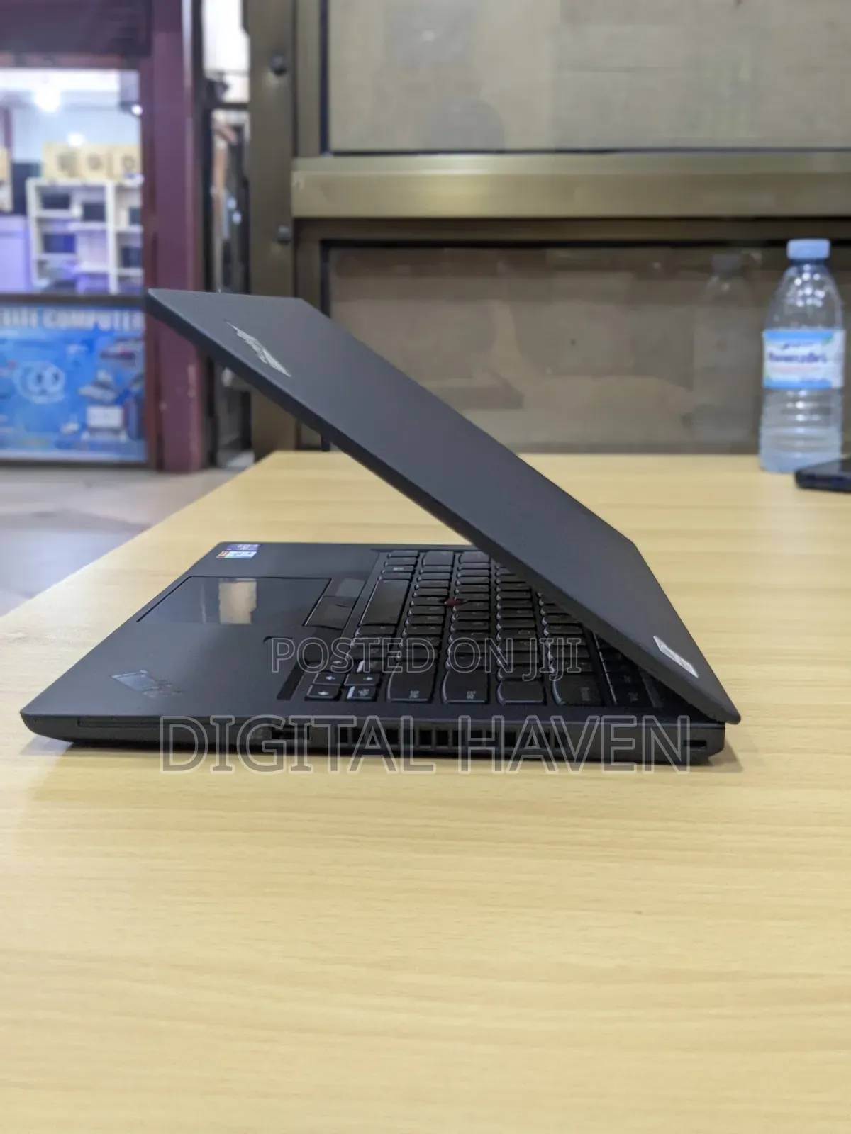 Laptop Lenovo ThinkPad T14 16GB Intel Core i7 SSHD (Hybrid) 512GB