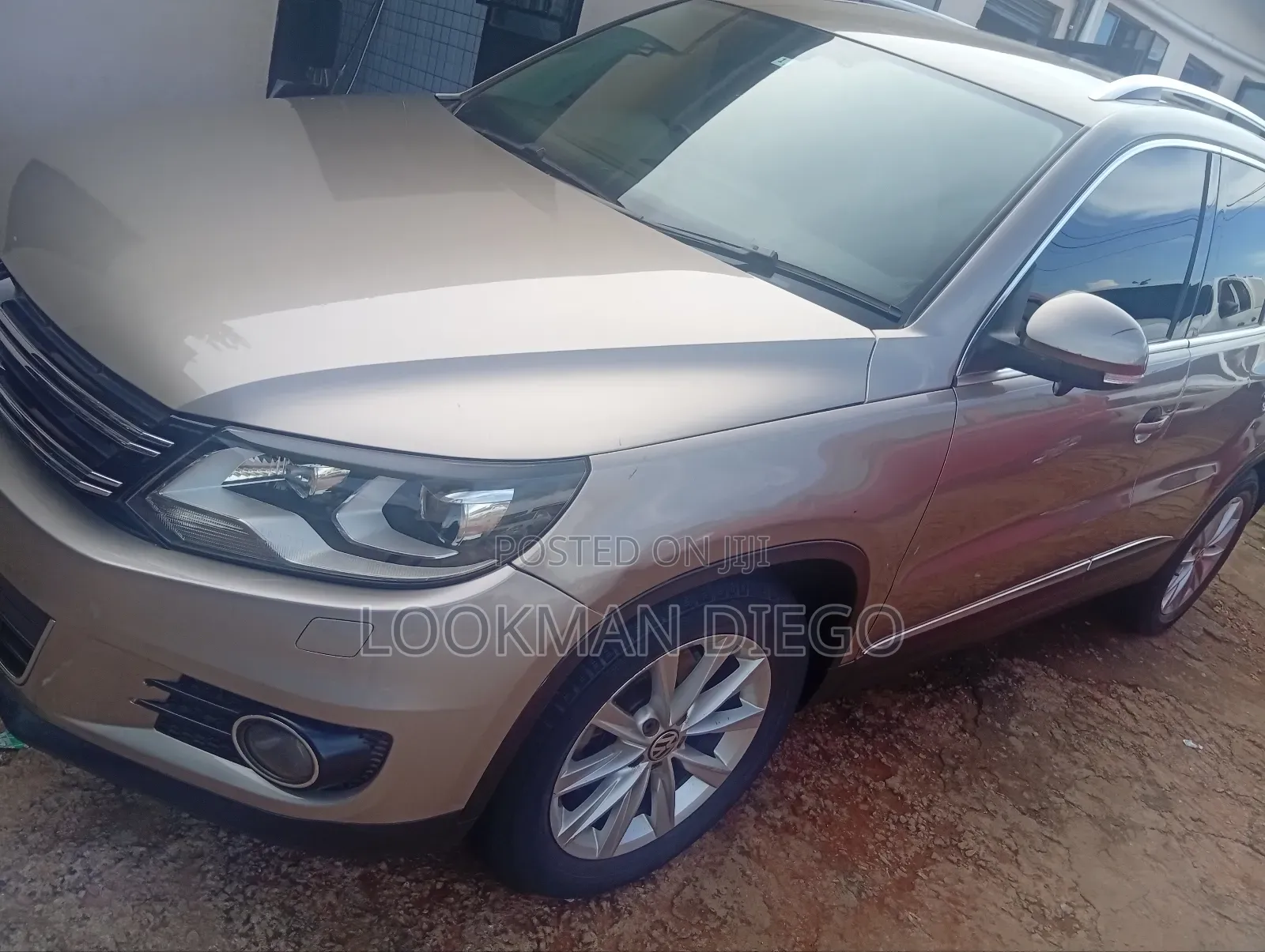 Volkswagen Tiguan R-Line 4dr SUV (2.0L 4cyl Turbo 6A) 2014 Brown