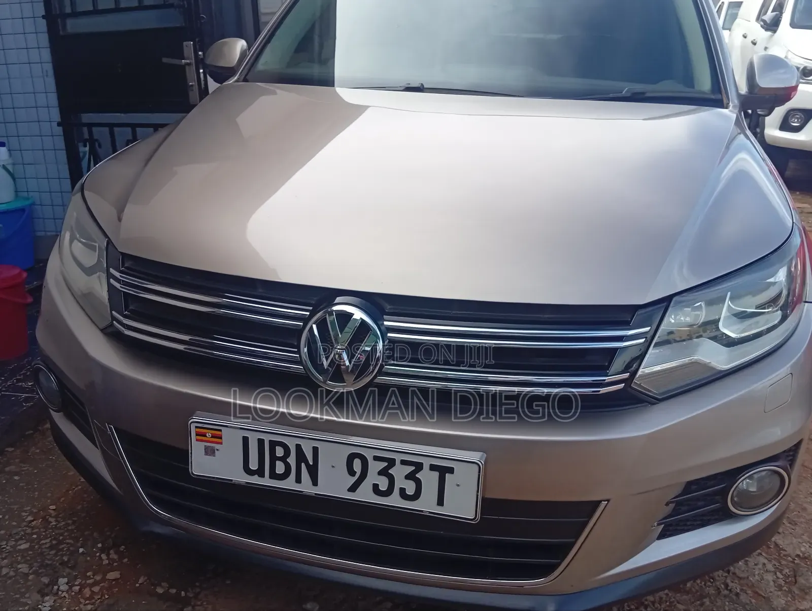 Volkswagen Tiguan R-Line 4dr SUV (2.0L 4cyl Turbo 6A) 2014 Brown