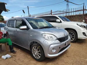 Toyota Passo 2017 Silver