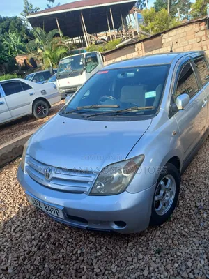 Toyota IST 2008 Silver