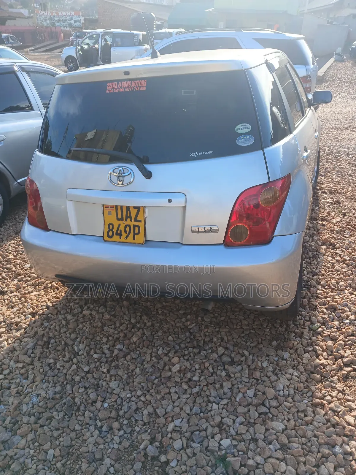 Toyota IST 2008 Silver