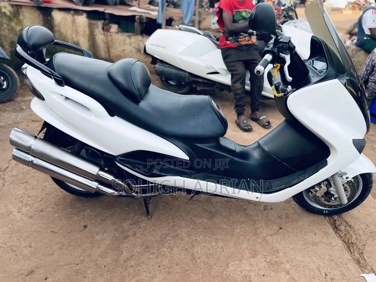 Yamaha Majesty 2012 White