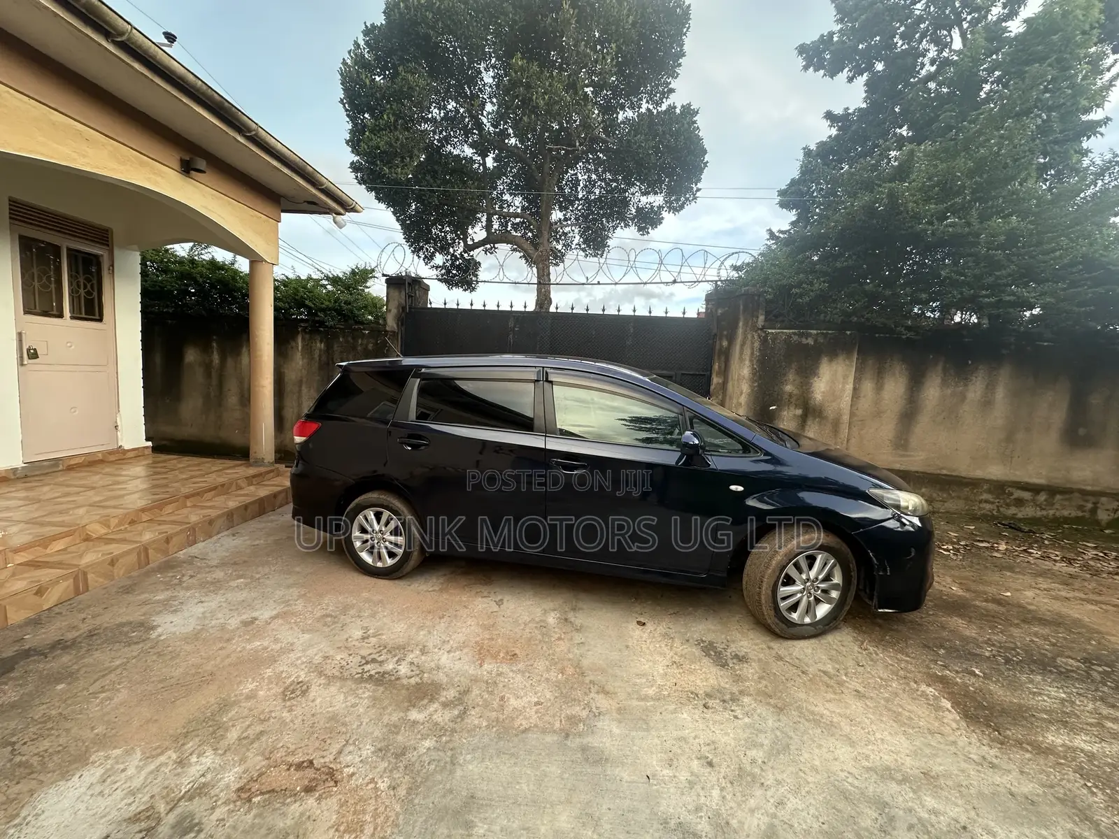 Toyota Wish 2010 Blue