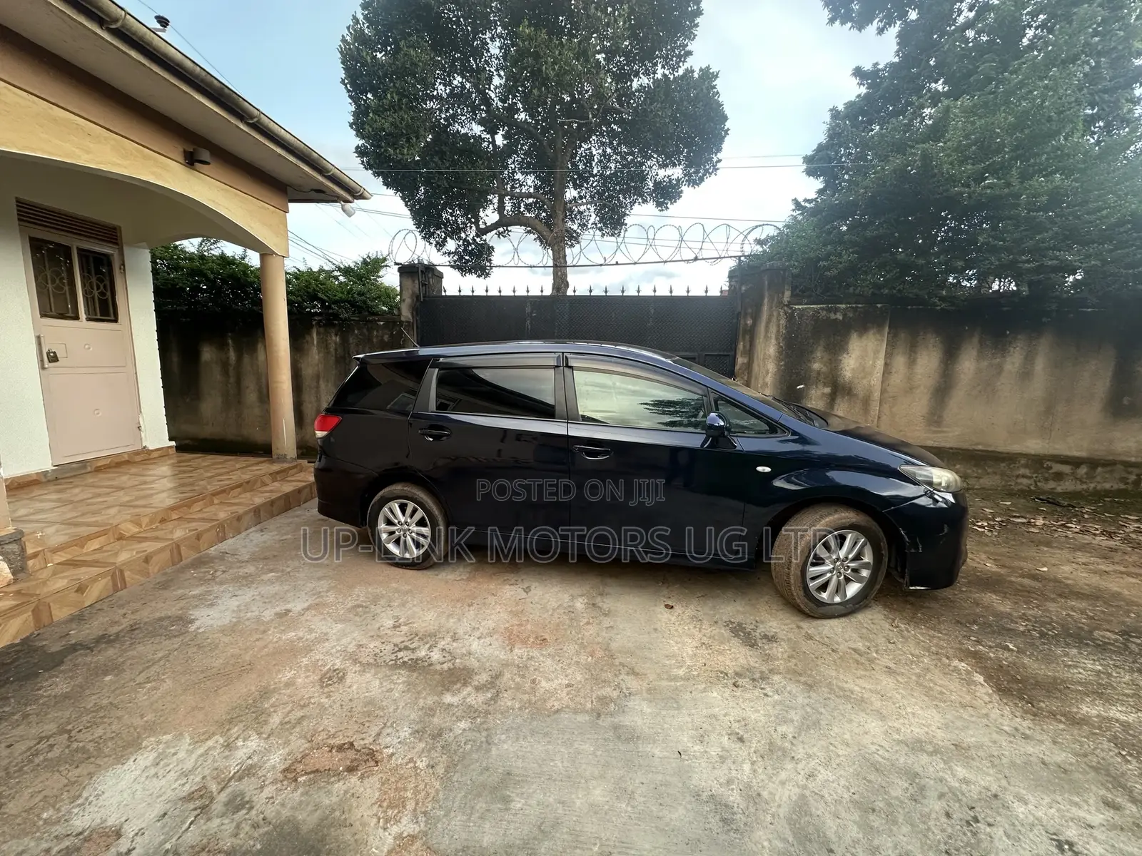 Toyota Wish 2010 Blue