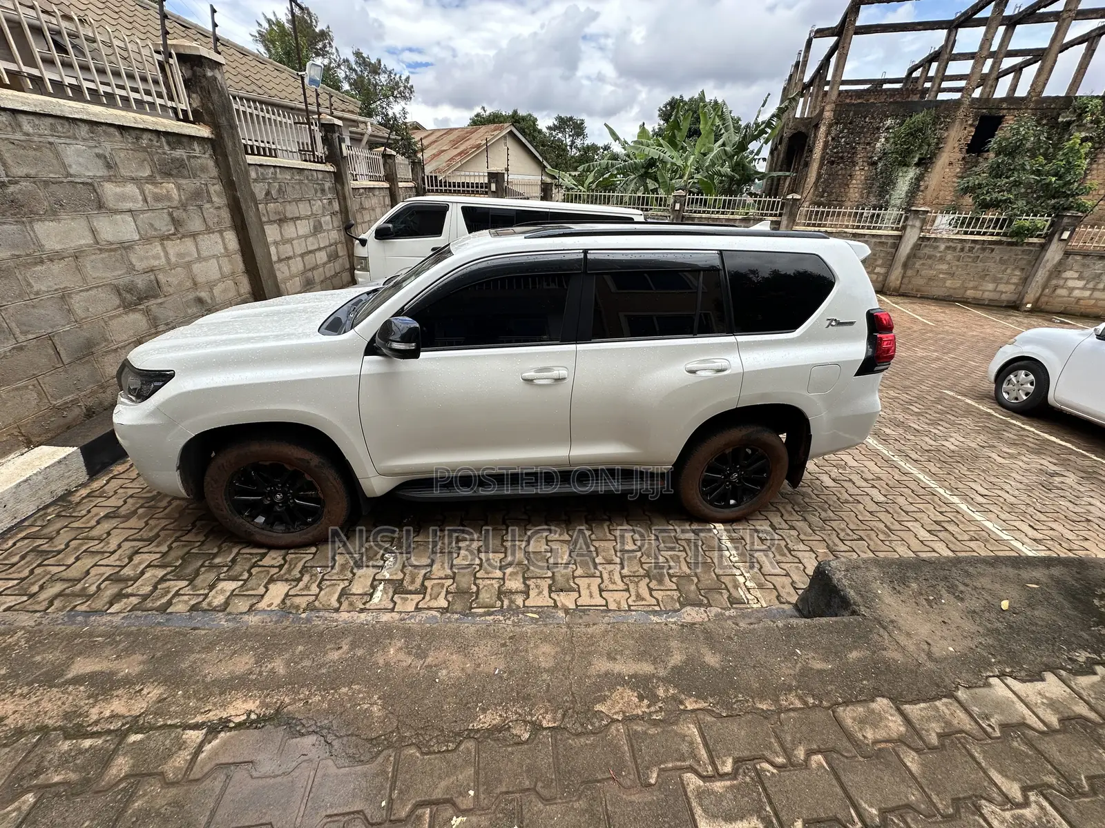 Toyota Land Cruiser Prado 2021 White