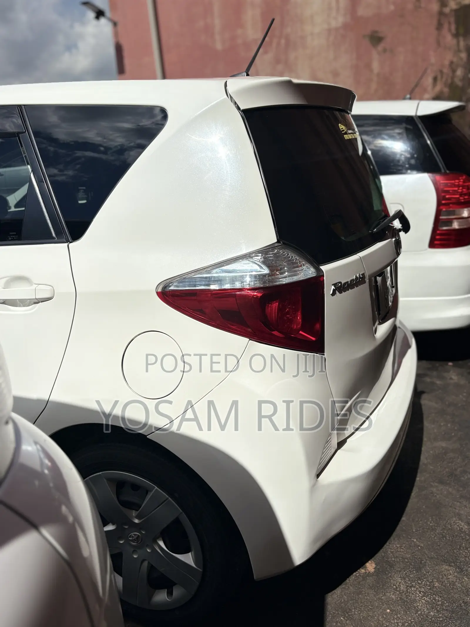 Toyota Ractis 1.5 FWD 2015 White