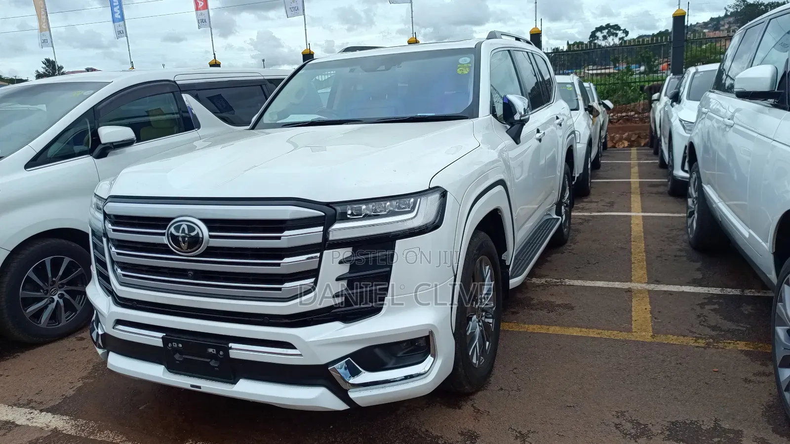 New Toyota Land Cruiser LC300 2023 White
