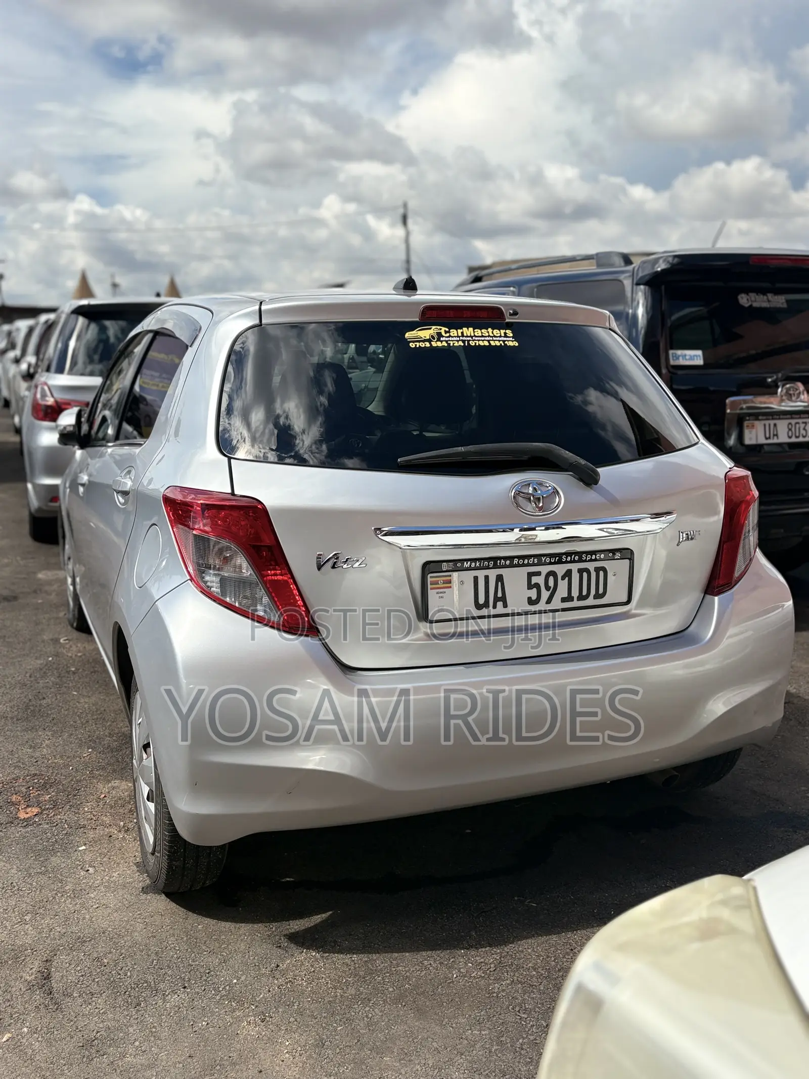 Toyota Vitz 1.5 FWD 5dr 2015 Silver