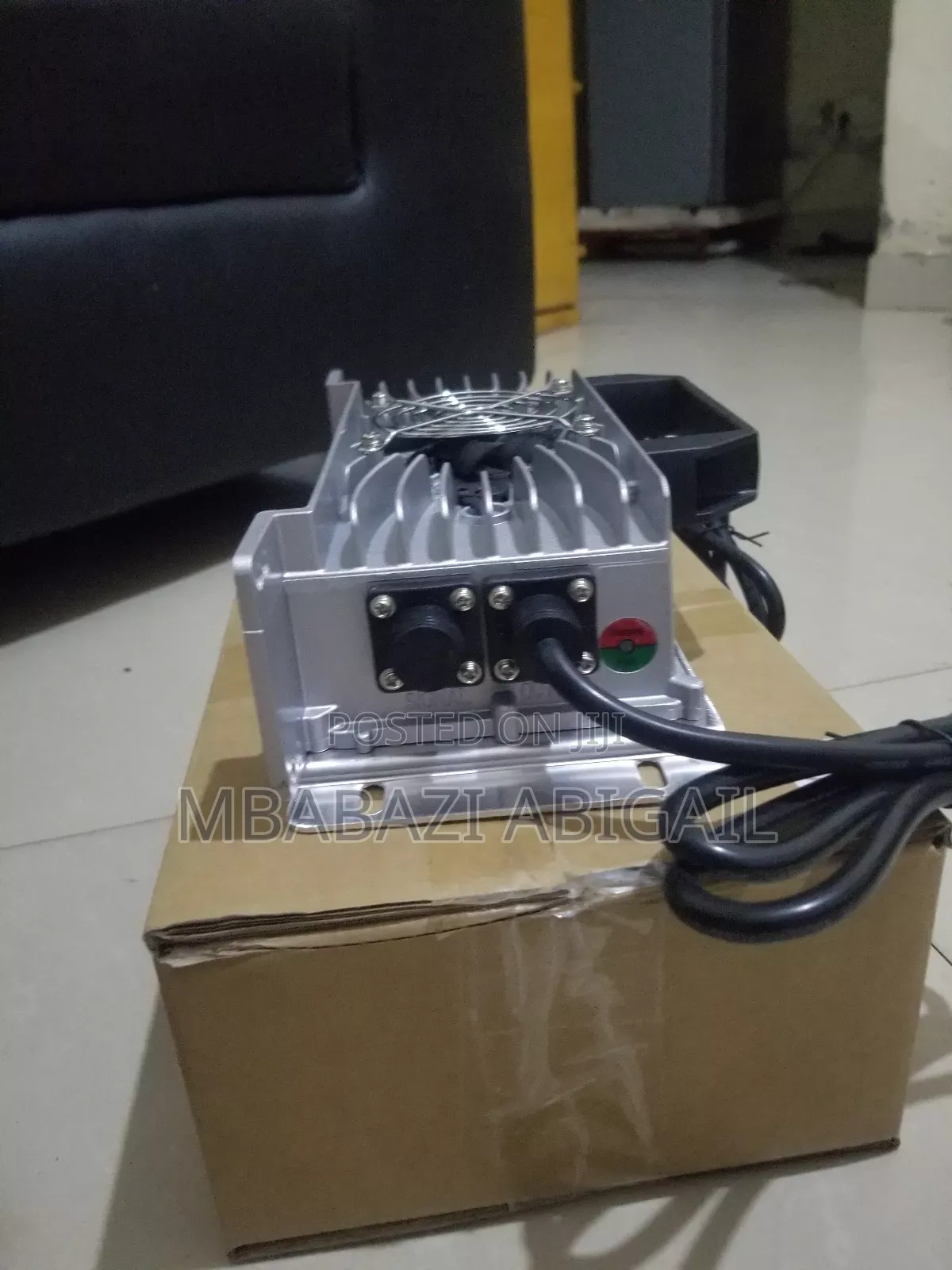 Spiro Water Proof Charger