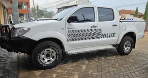Toyota Hilux 3.0 D-4D Double Cab 4x4 Raider 2007 White