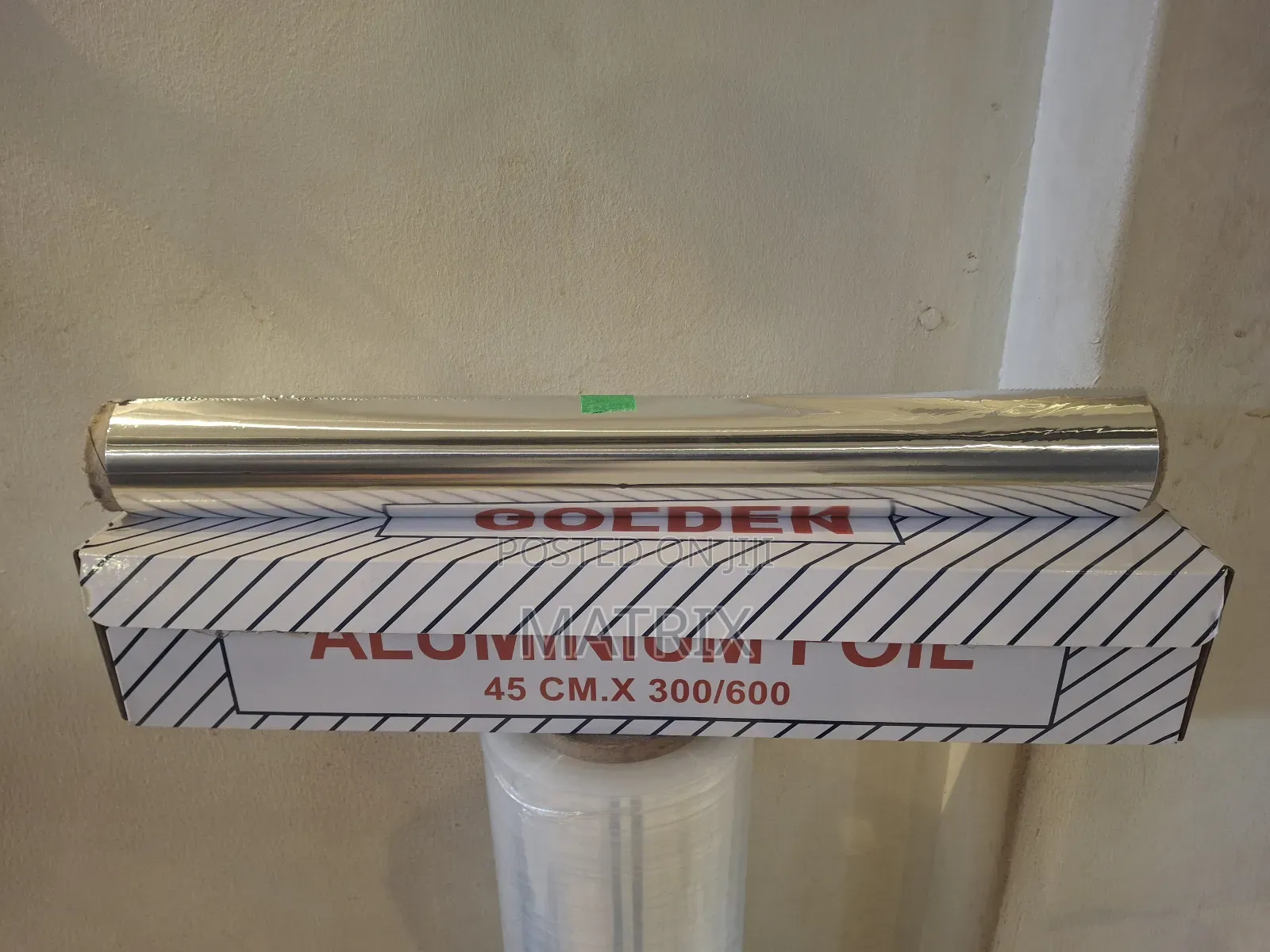 Golden Aluminium Foil Catering Roll, Measuring 45 Cm