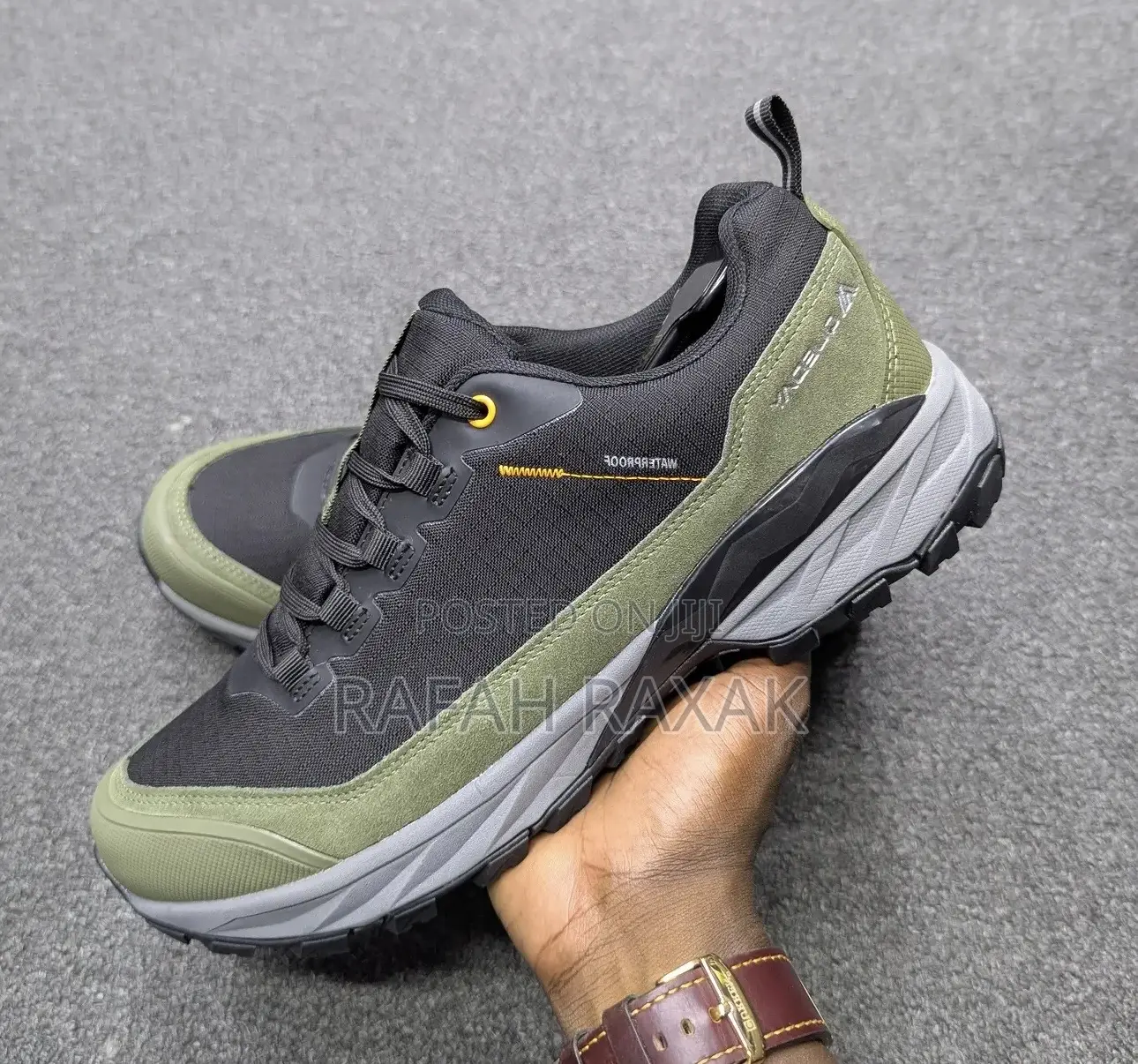 Original Men’S Queday Waterproof Hiking Sneakers
