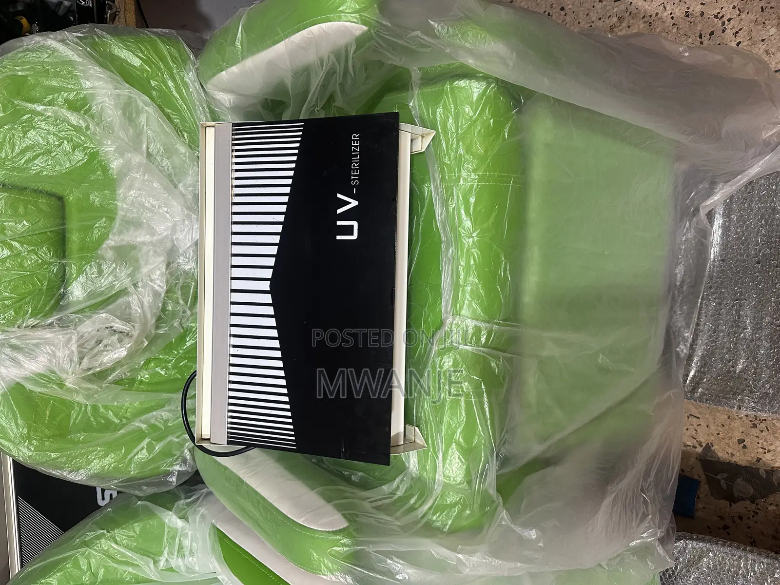 Sterilizer for Saloon Use