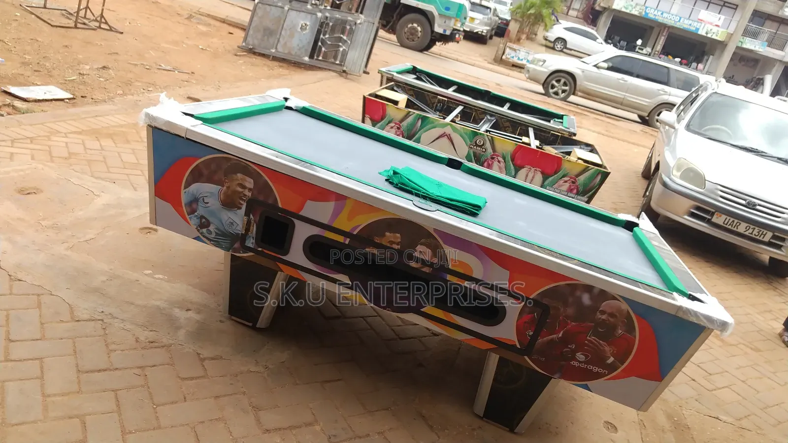 Full Set Pool Tables in Sale