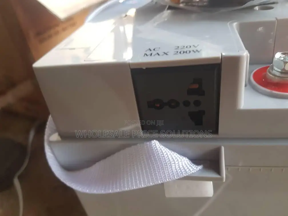 Multifunctional Battery 100a With Regulator and Inverter