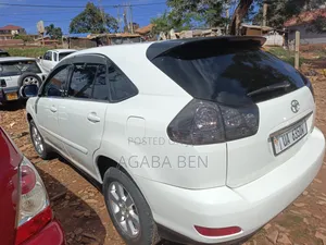 Toyota Harrier 2006 White