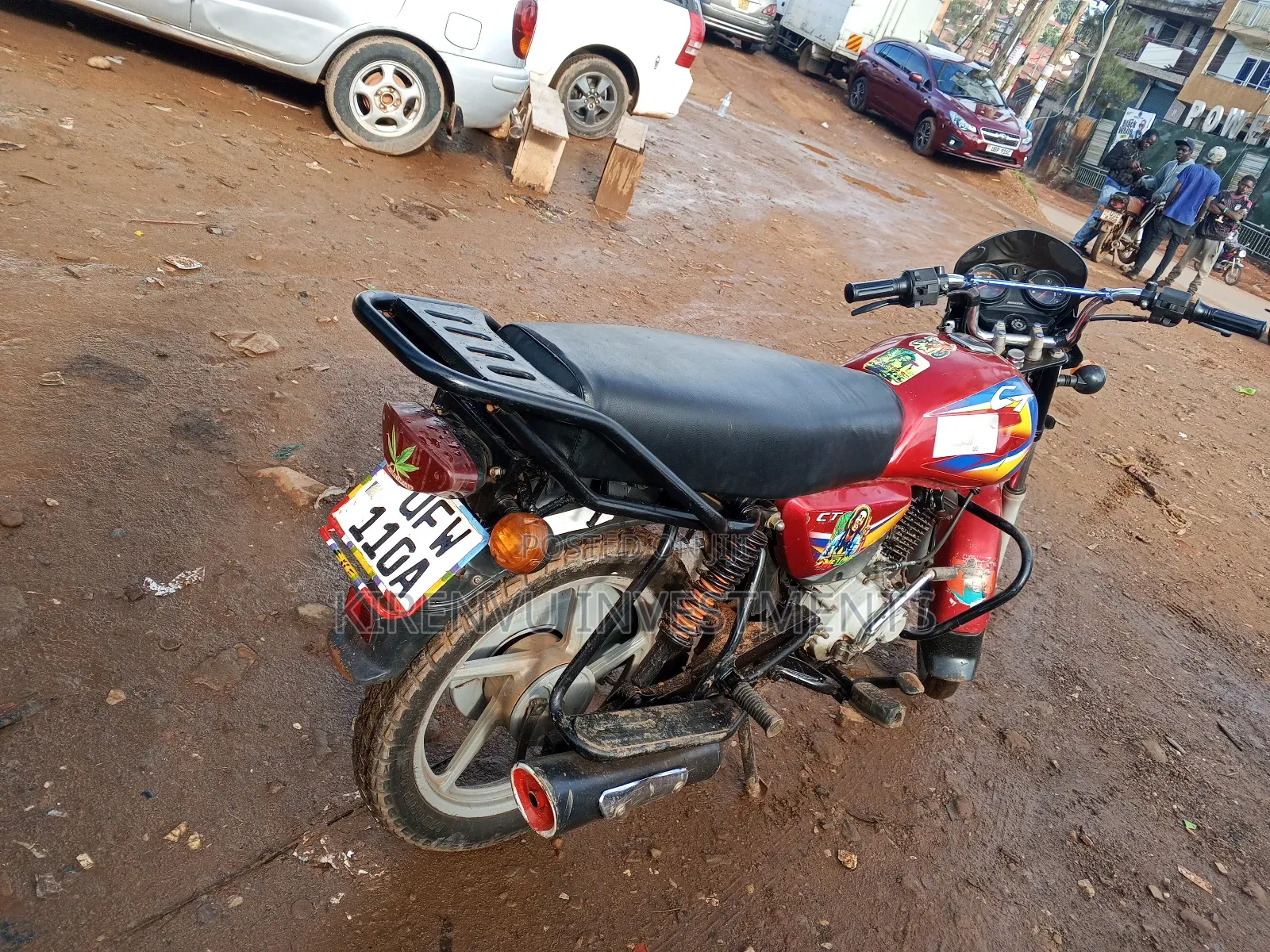 Bajaj Boxer 125 2022 Red