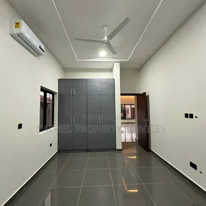 3bdrm Apartment in Kyaliwajara, Kira for rent