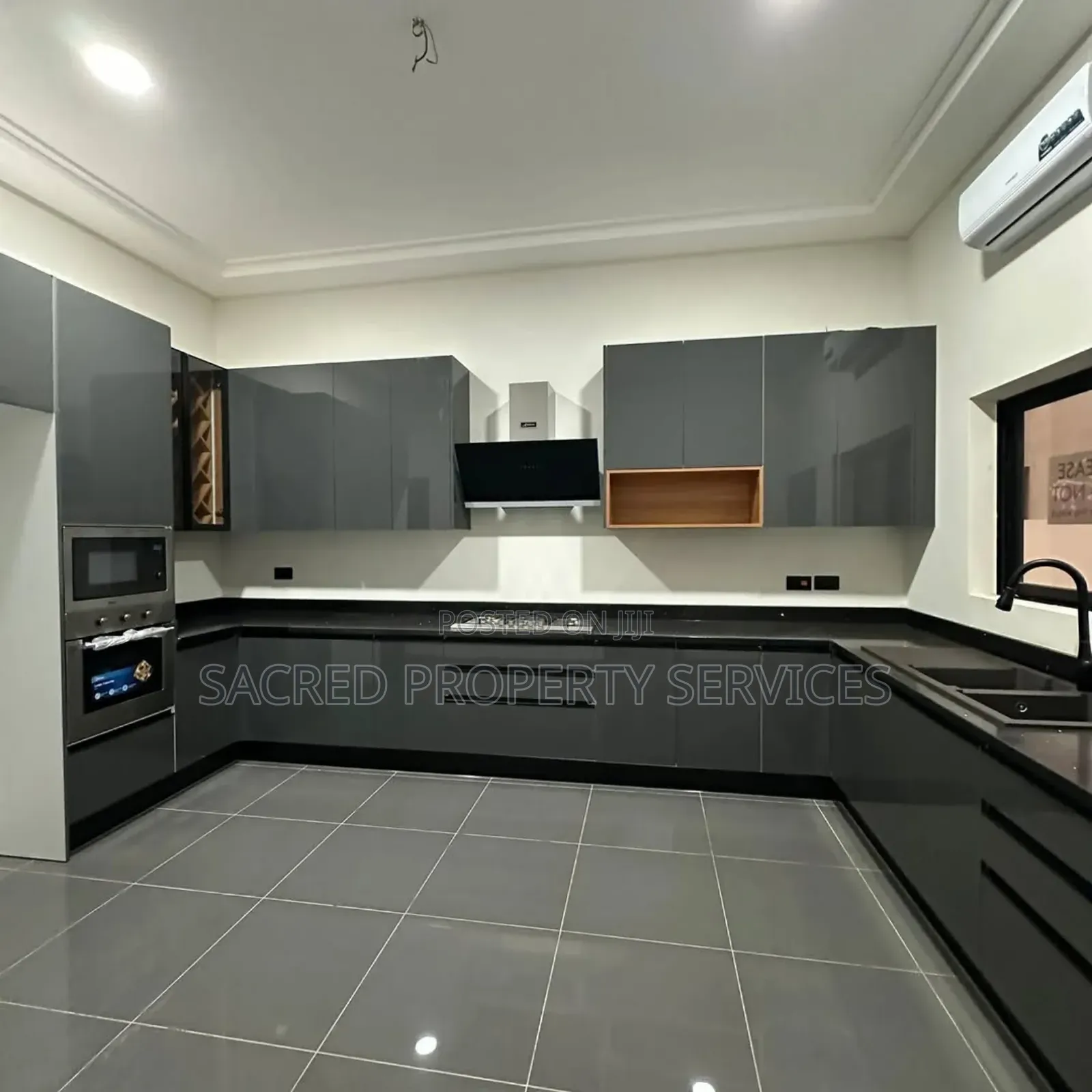 3bdrm Apartment in Kyaliwajara, Kira for rent