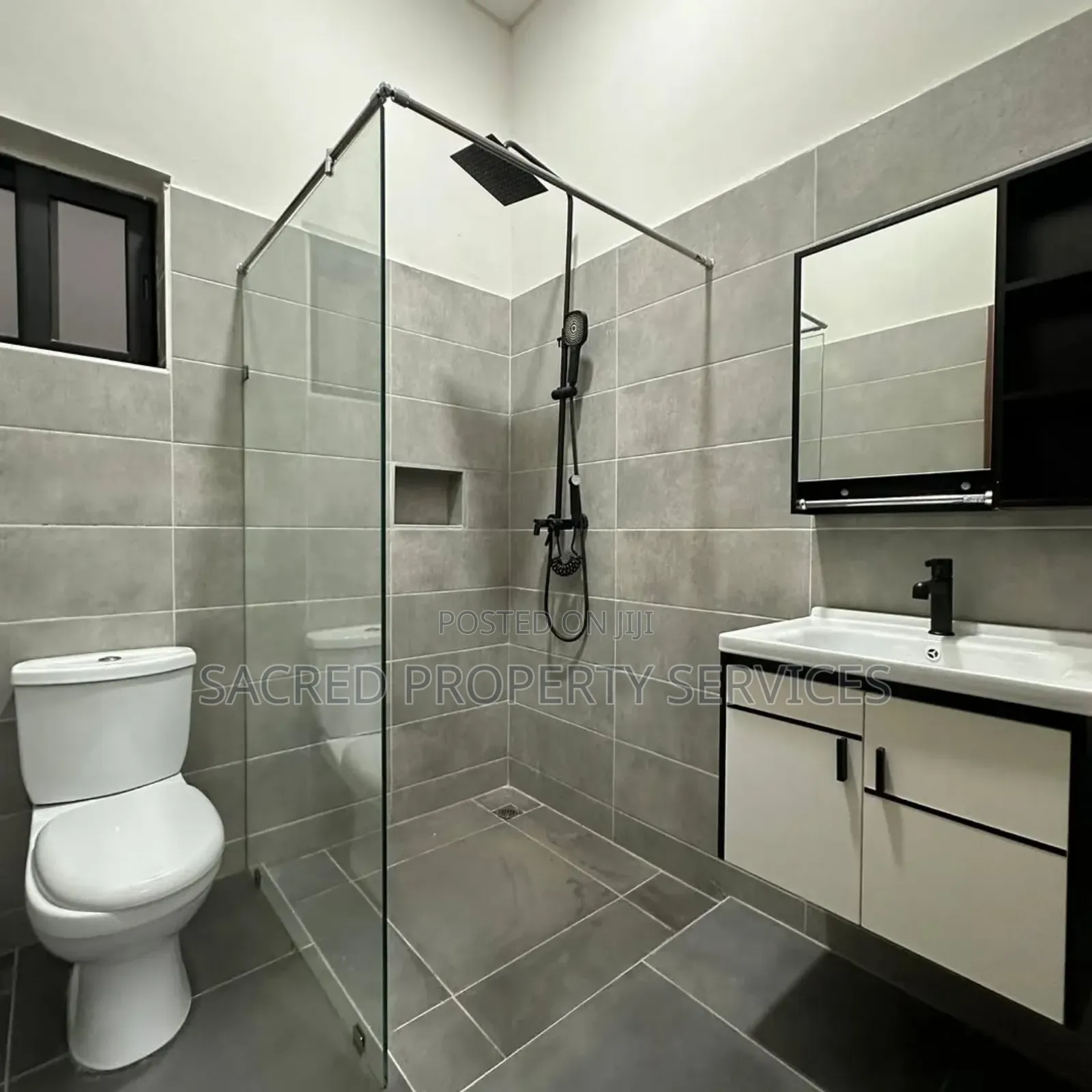 3bdrm Apartment in Kyaliwajara, Kira for rent