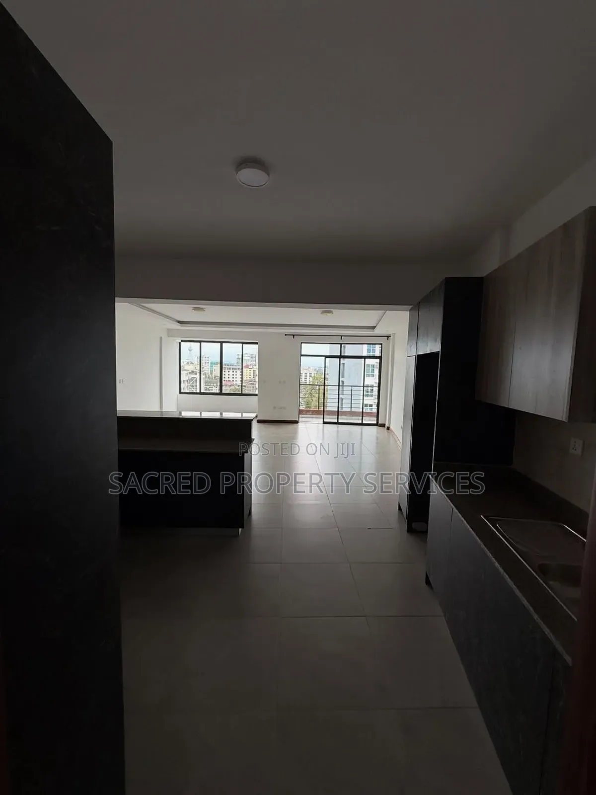 3bdrm Apartment in Naalya  Metroplox, Nakawa for rent