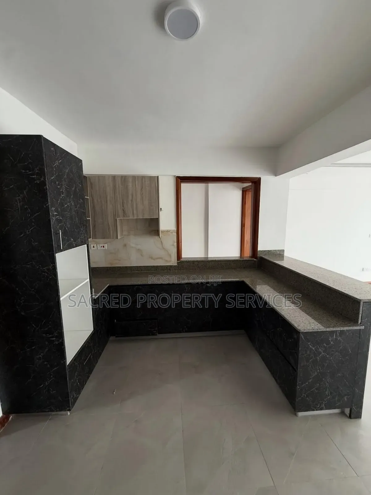 3bdrm Apartment in Naalya  Metroplox, Nakawa for rent