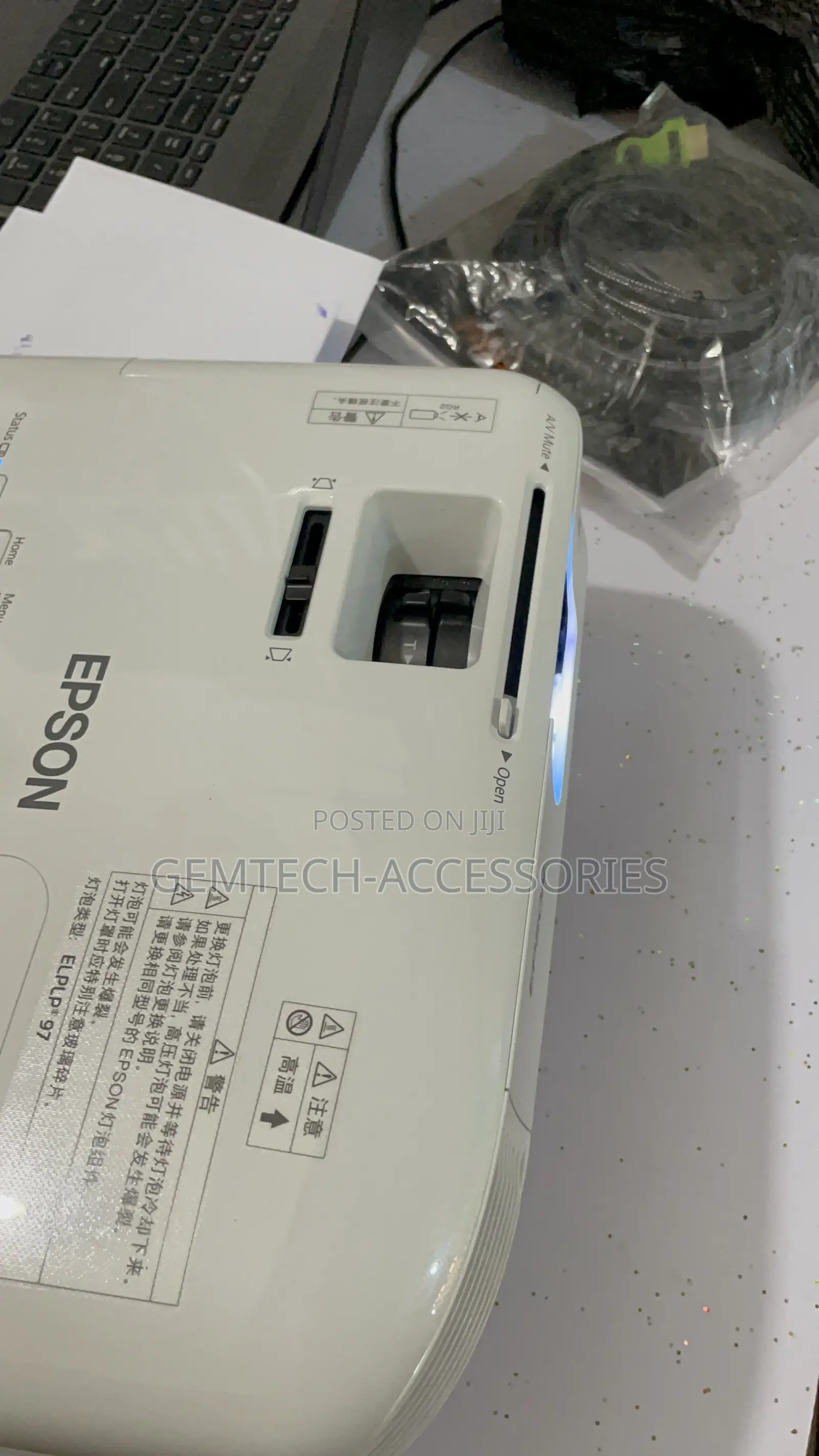 Cb-x49 Epson Projector 3600 Lumens