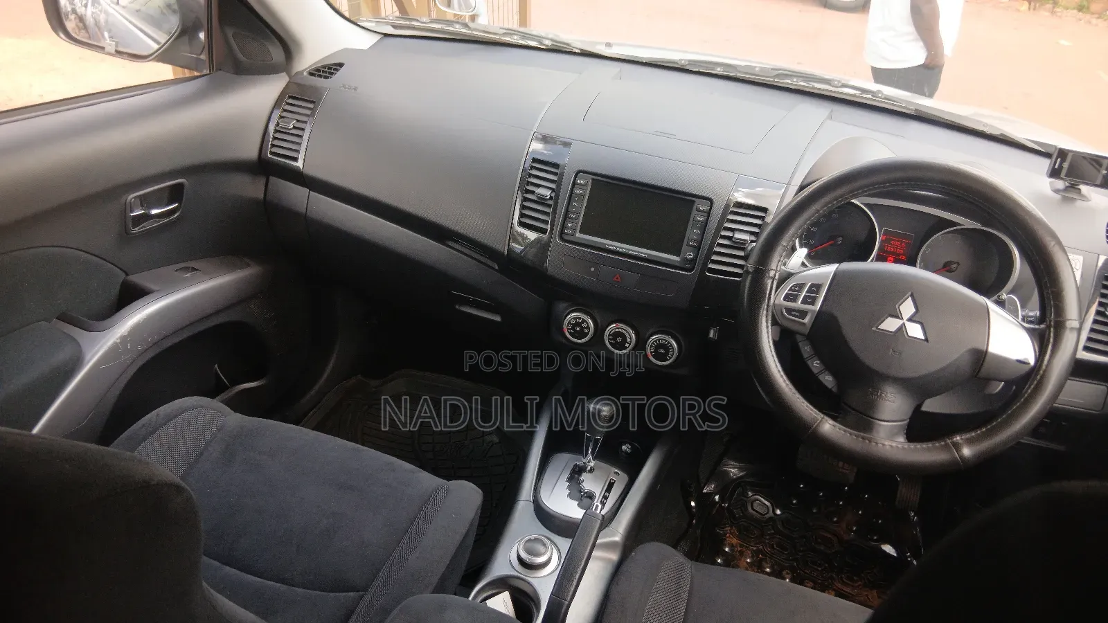 Mitsubishi Outlander 2009 Silver