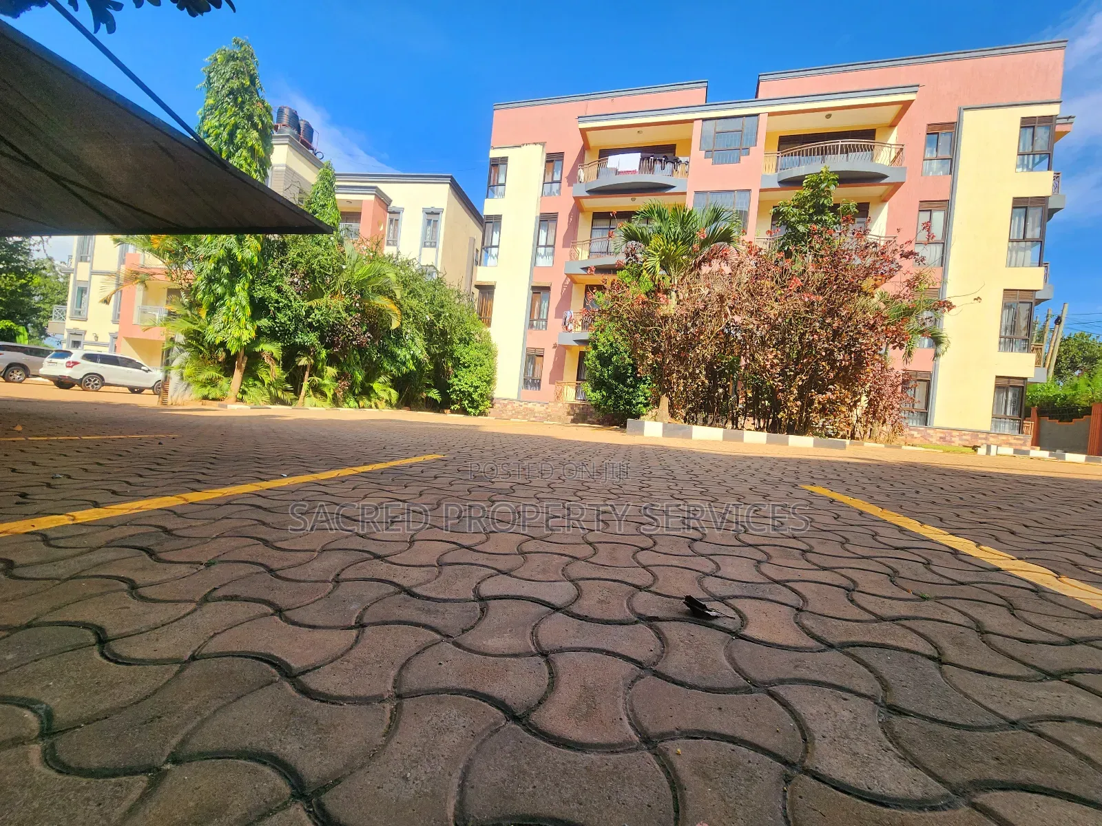 3bdrm Apartment in Kiwatule, Nakawa for rent