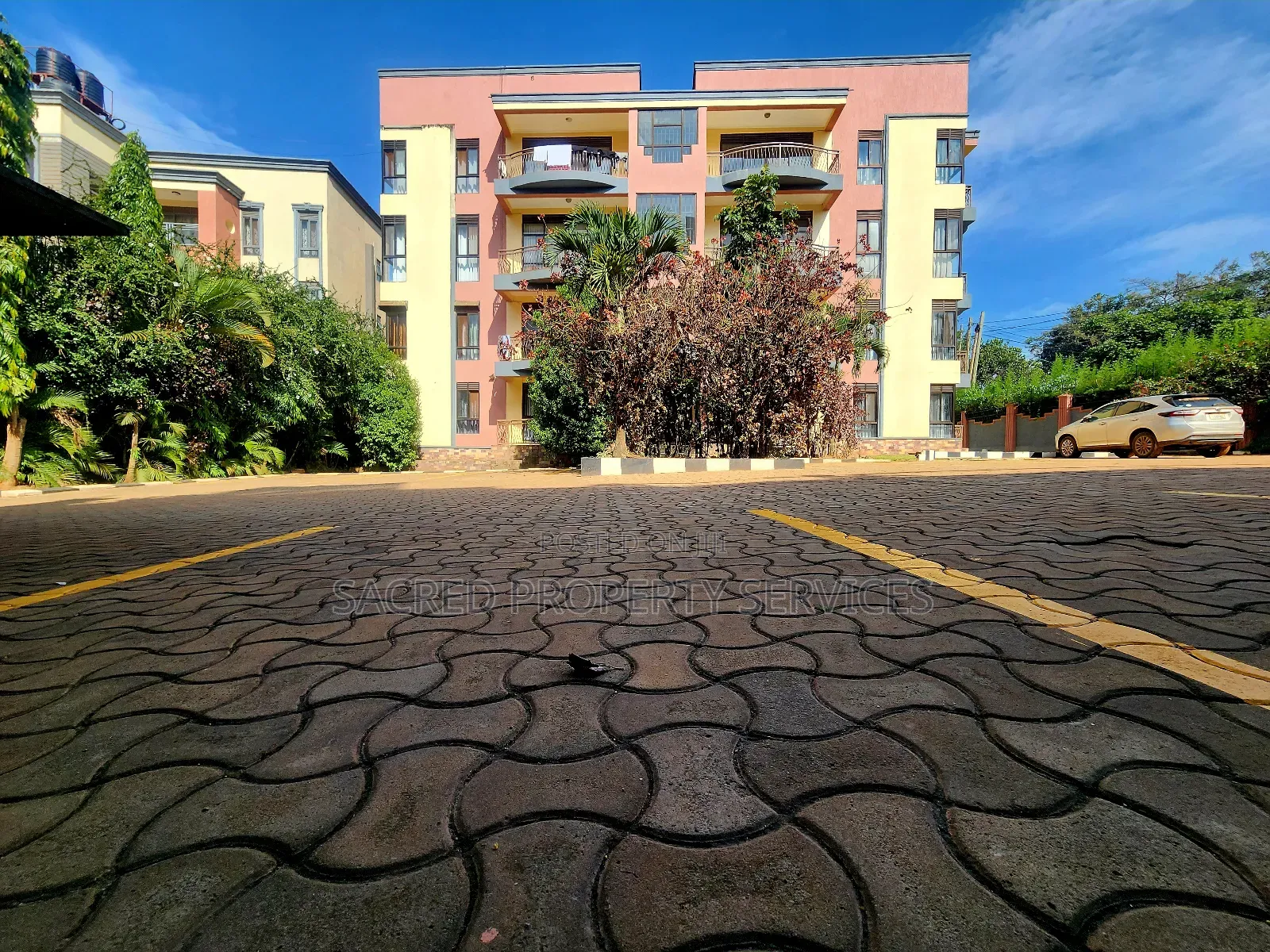 3bdrm Apartment in Kiwatule, Nakawa for rent