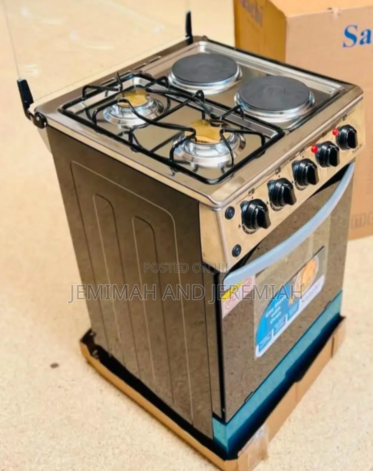 Saachi Stand Cooker-2 Electric Plate and 2 Gas Burners