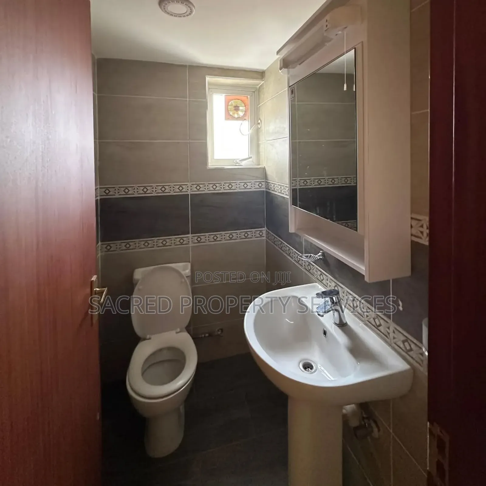 2bdrm Apartment in Kiwatule Police End, Nakawa for rent