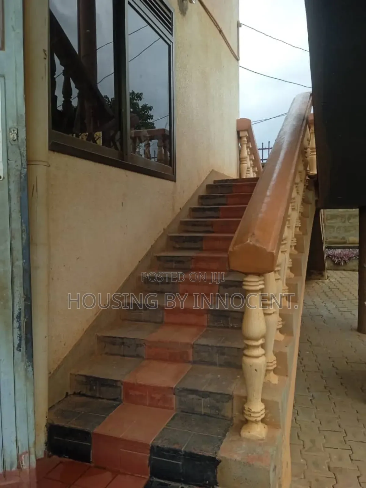 20bdrm Mansion in Nansana Kukasawe, Central Division for rent