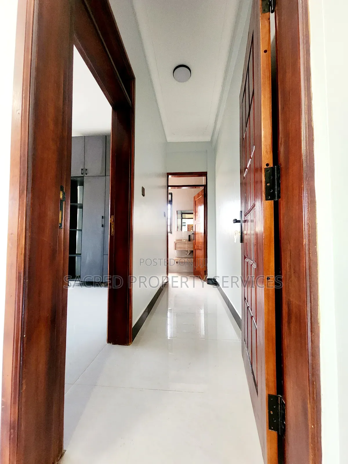 1bdrm Apartment in Kira Bulido Road for rent