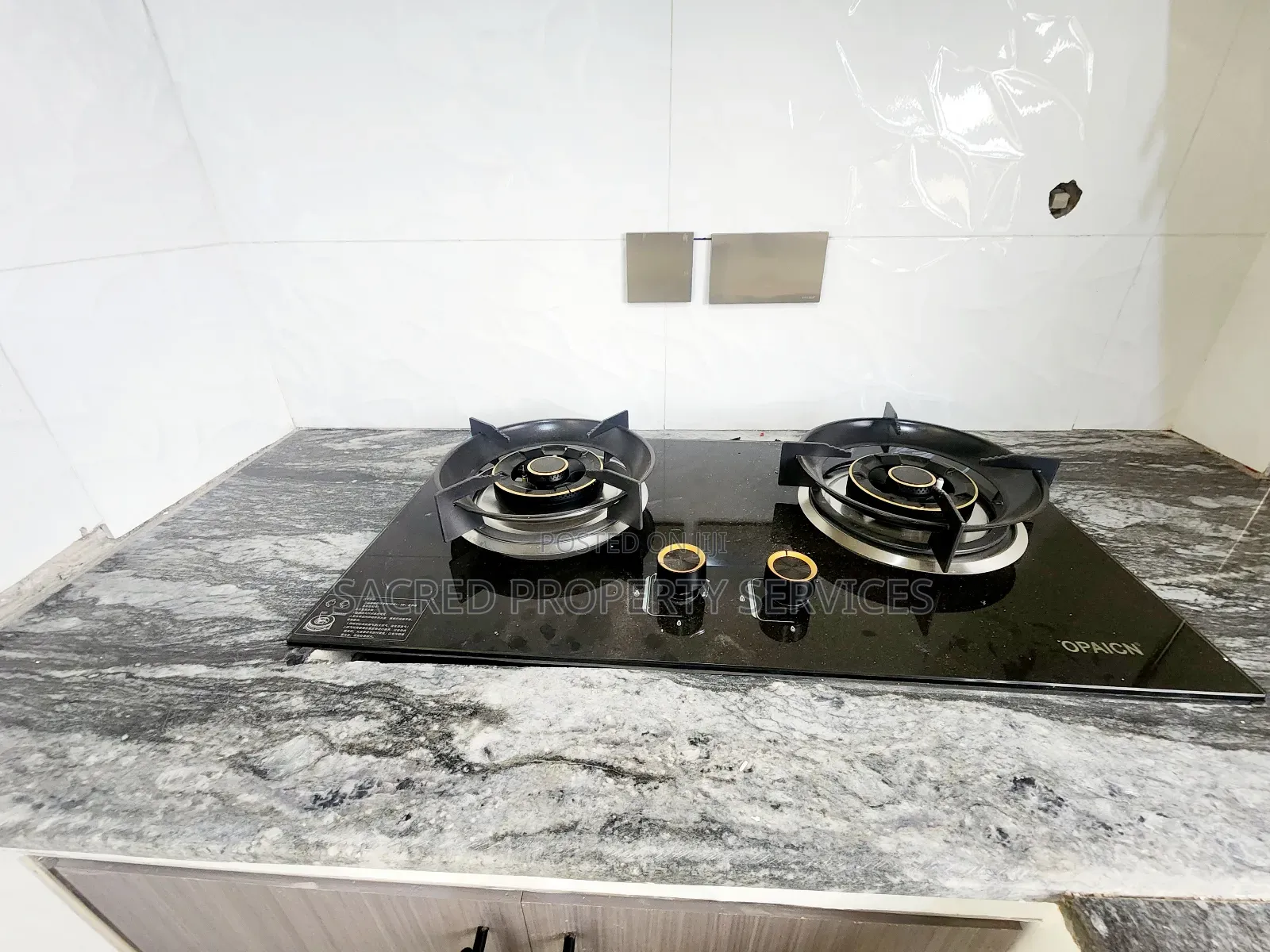 1bdrm Apartment in Kira Bulido Road for rent