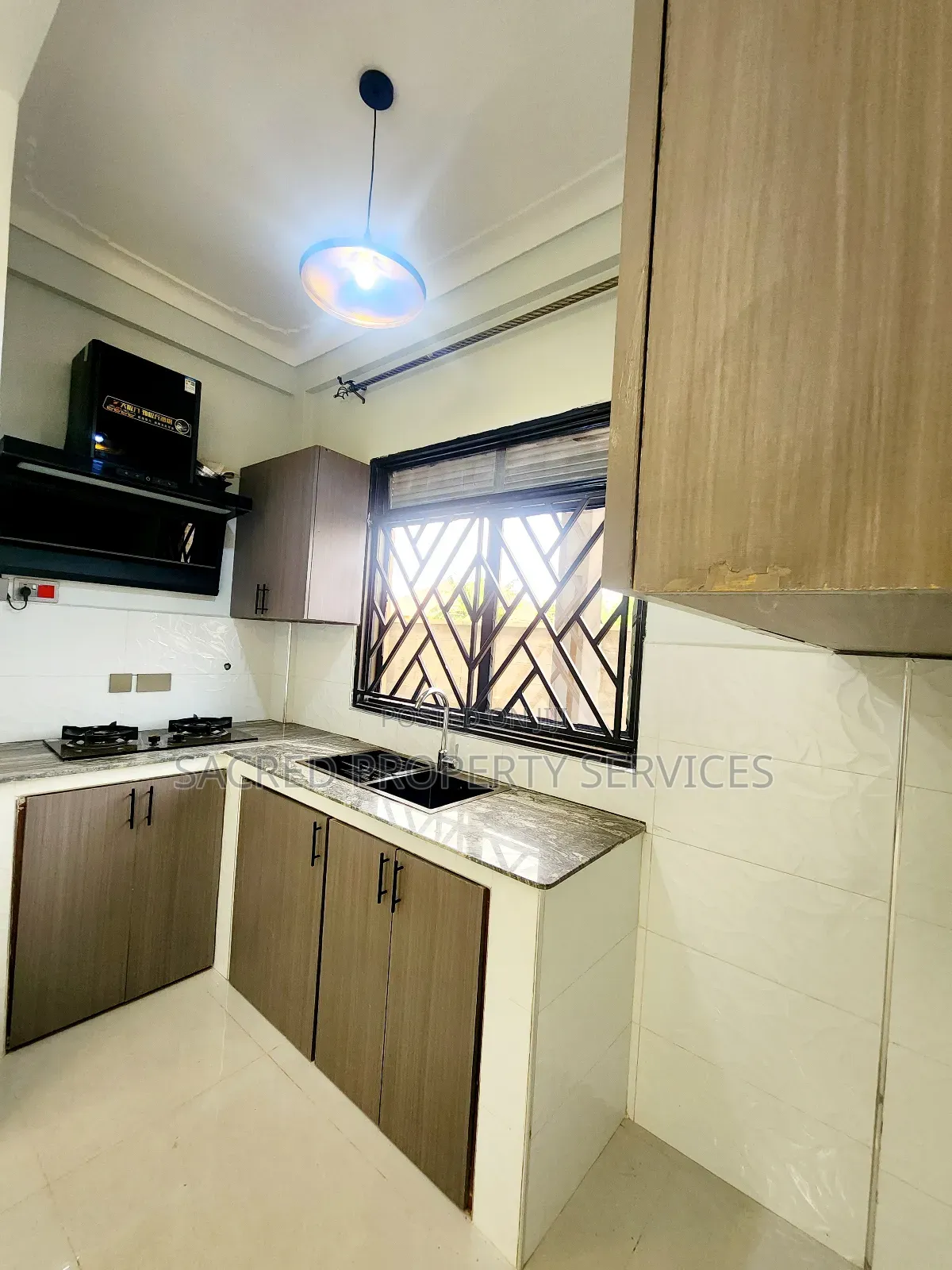 1bdrm Apartment in Kira Bulido Road for rent