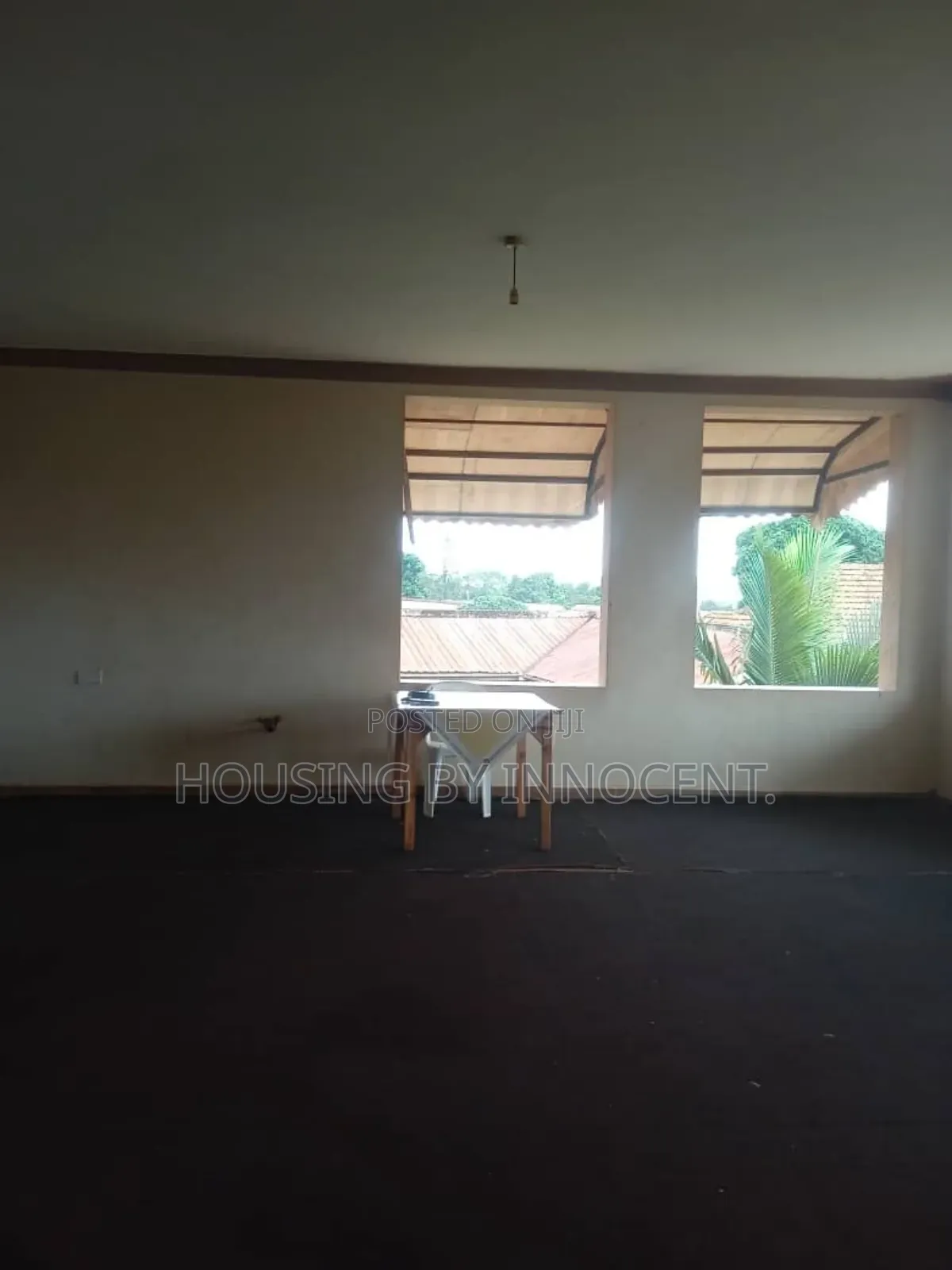 20bdrm Mansion in Nansana Kukasawe, Central Division for rent