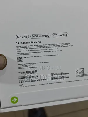 New Laptop Apple Macbook Pro 2025 M5 14-inch 24GB Apple M5 SSD 1T